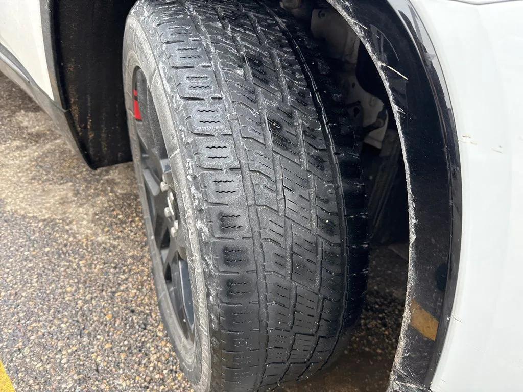 used 2018 Chevrolet Traverse car, priced at $11,236