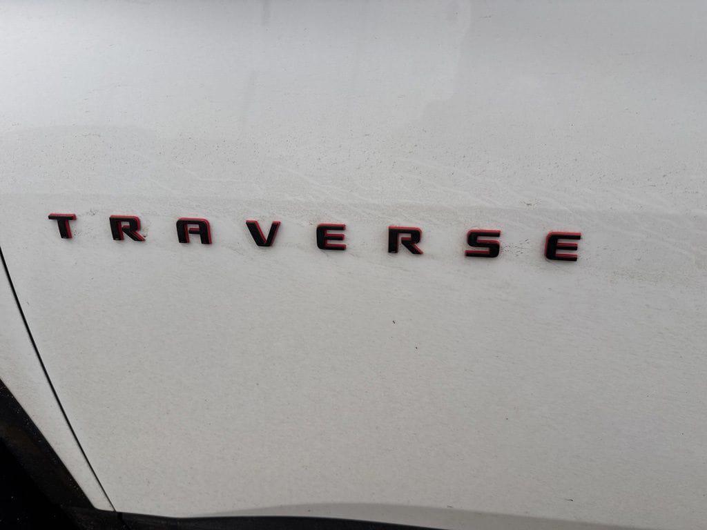 used 2018 Chevrolet Traverse car, priced at $11,236
