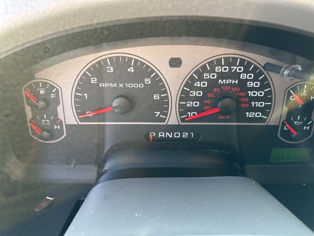 used 2007 Ford F-150 car, priced at $7,000