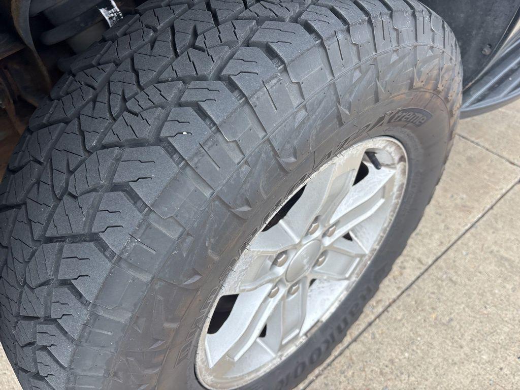 used 2014 GMC Yukon car, priced at $12,553