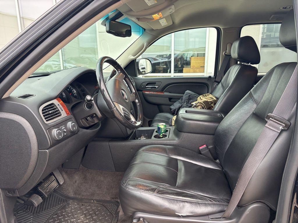 used 2014 GMC Yukon car, priced at $12,553