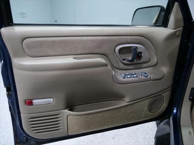 used 1999 GMC Suburban car, priced at $2,436