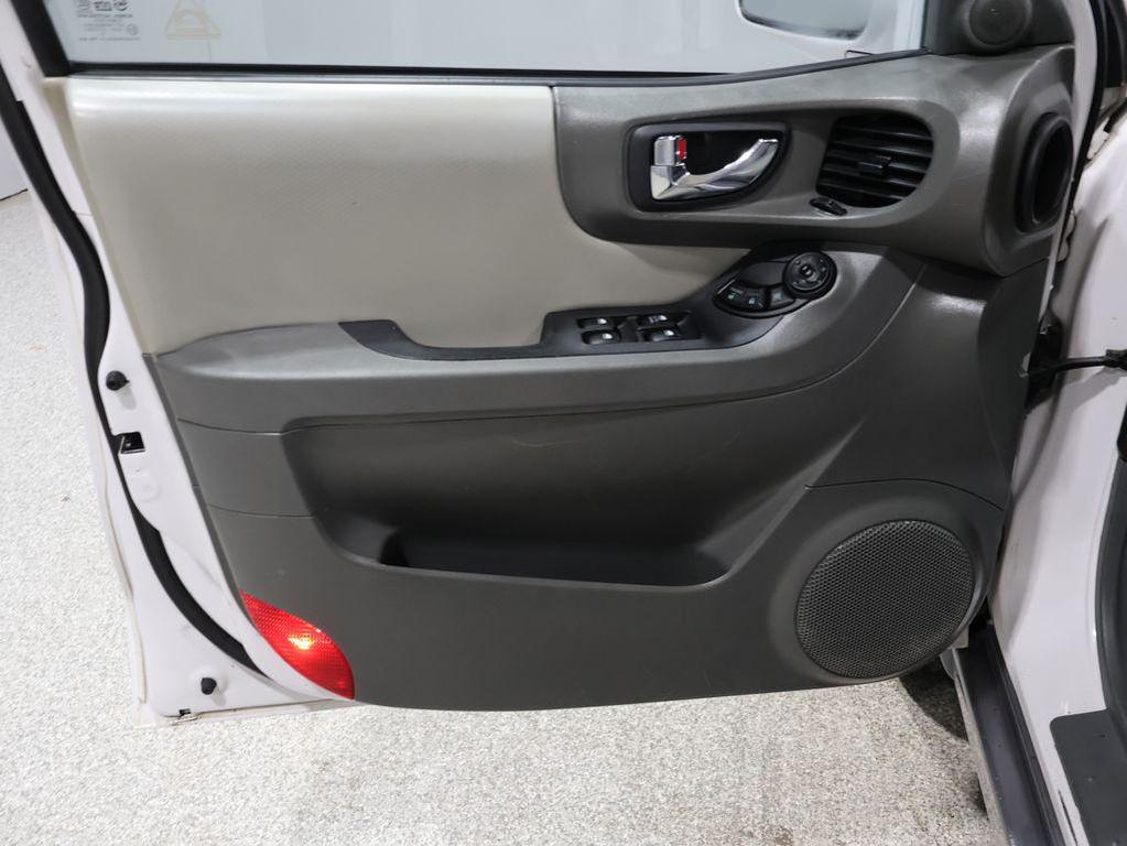 used 2005 Hyundai Santa Fe car, priced at $4,500