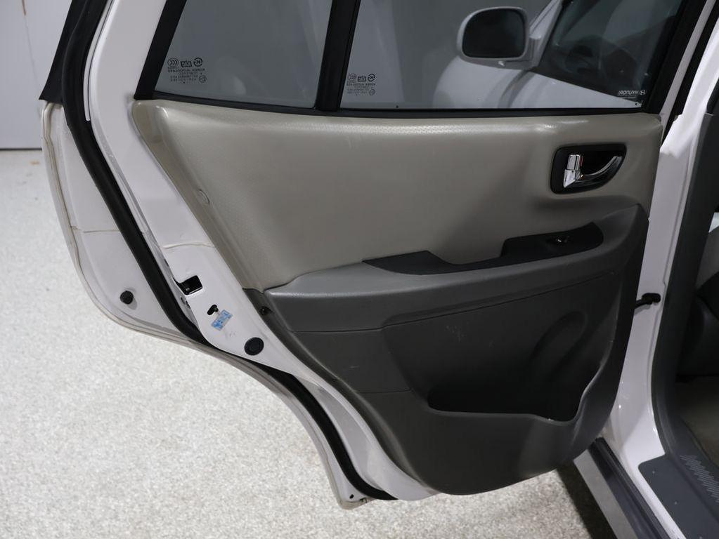 used 2005 Hyundai Santa Fe car, priced at $4,500