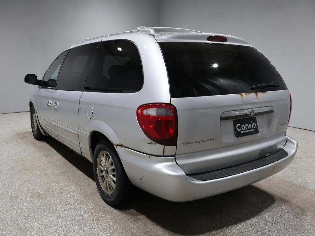 used 2004 Chrysler Town & Country car, priced at $963