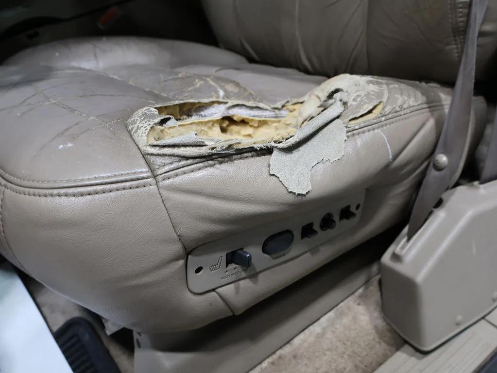 used 1999 GMC Suburban car, priced at $2,494