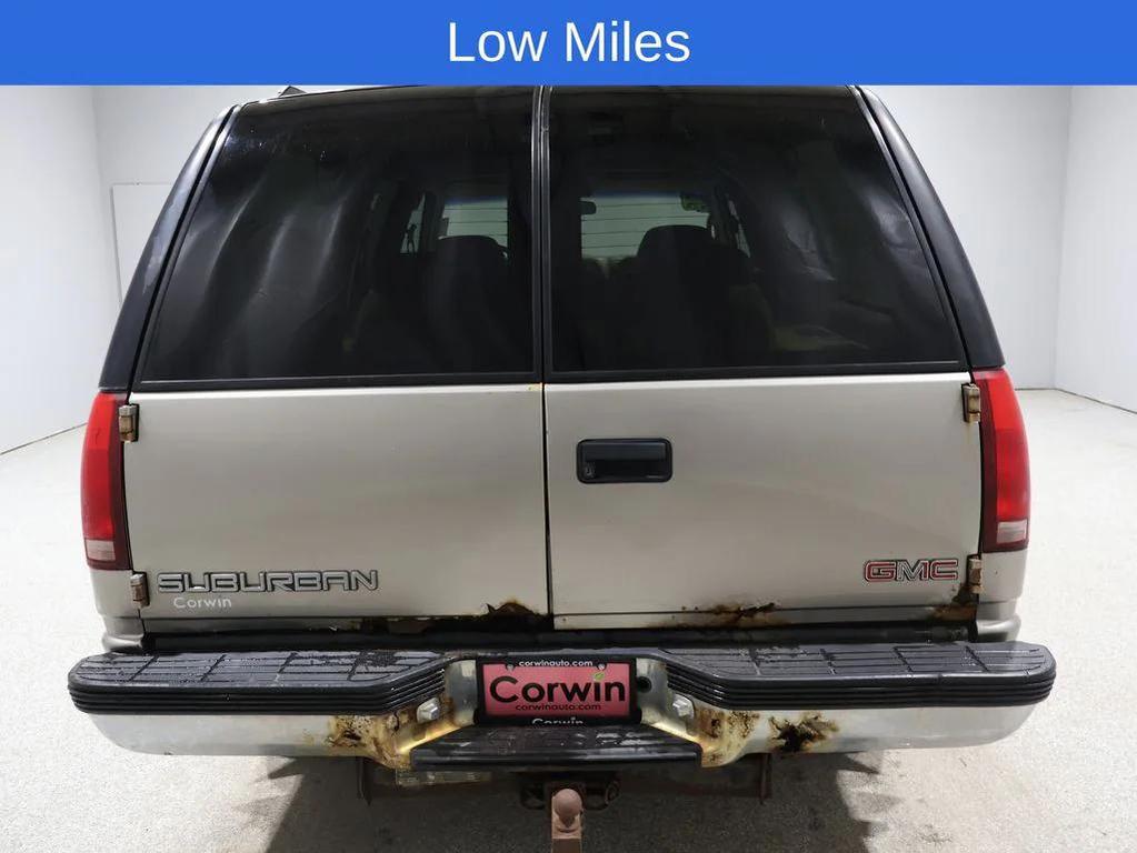 used 1999 GMC Suburban car, priced at $2,494