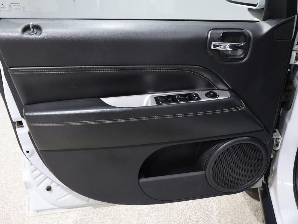 used 2015 Jeep Compass car, priced at $7,267