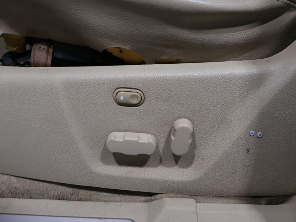 used 2006 Lincoln Navigator car, priced at $5,949