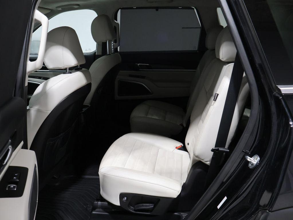 used 2023 Kia Telluride car, priced at $33,998