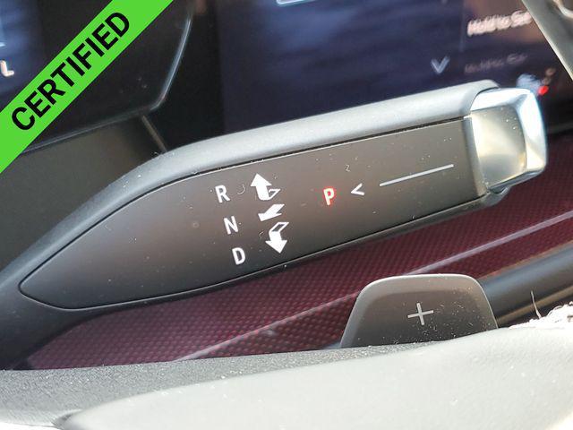 used 2024 Chevrolet Traverse car, priced at $42,879