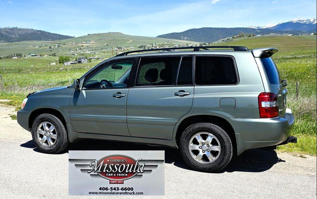 used 2004 Toyota Highlander car, priced at $8,995
