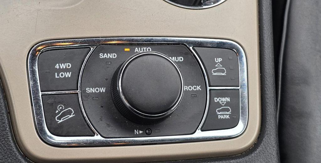 used 2015 Jeep Grand Cherokee car, priced at $10,995