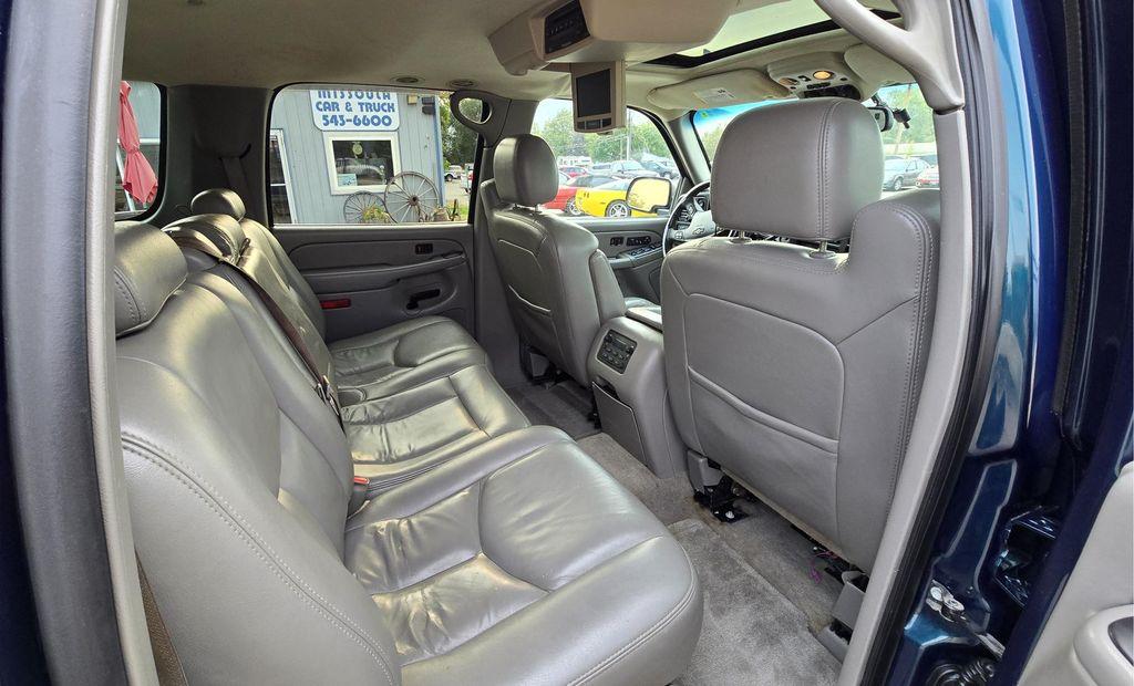 used 2006 Chevrolet Suburban car, priced at $7,995