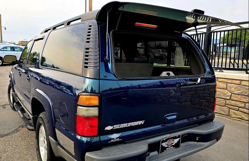 used 2006 Chevrolet Suburban car, priced at $7,995