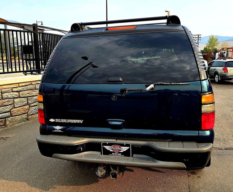 used 2006 Chevrolet Suburban car, priced at $7,995