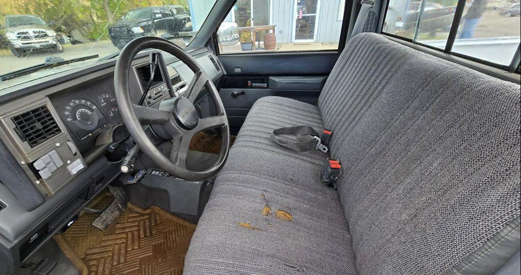 used 1990 Chevrolet Pickup Truck car, priced at $6,495