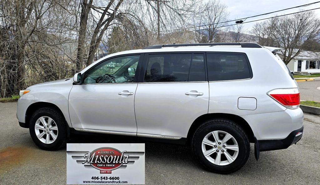 used 2012 Toyota Highlander car, priced at $11,995