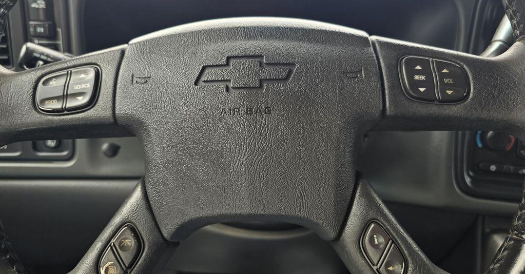 used 2005 Chevrolet Silverado 2500 car, priced at $10,495