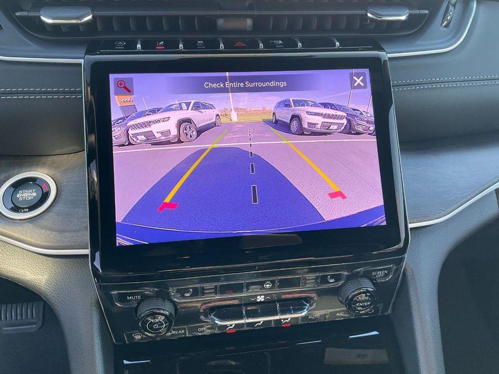 new 2025 Jeep Grand Cherokee car, priced at $47,225