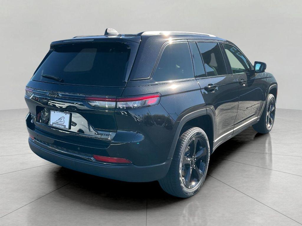 new 2025 Jeep Grand Cherokee car, priced at $47,225