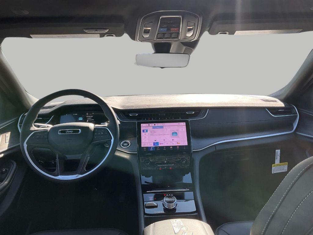 new 2025 Jeep Grand Cherokee car, priced at $47,225