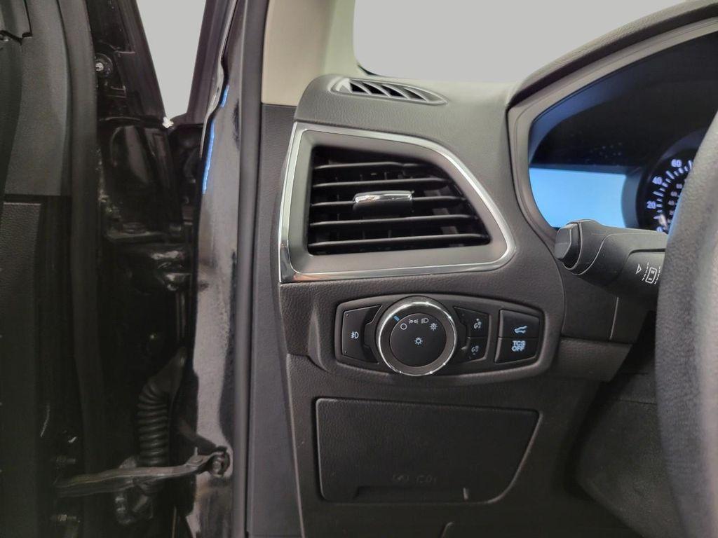 used 2024 Ford Edge car, priced at $25,735