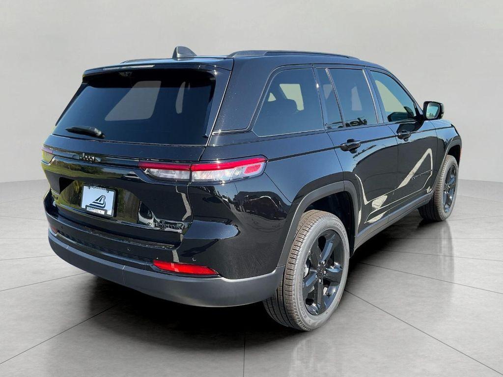 new 2025 Jeep Grand Cherokee car, priced at $51,455