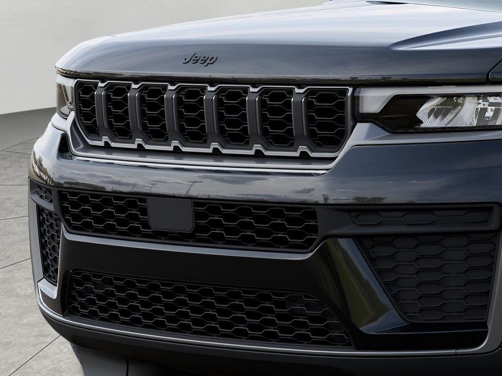 new 2026 Jeep Grand Cherokee car, priced at $49,002