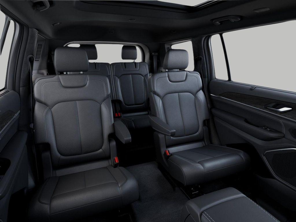 new 2025 Jeep Grand Cherokee L car, priced at $60,955