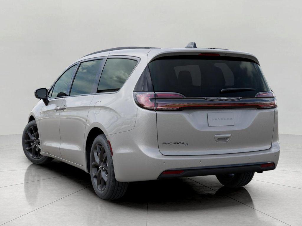 new 2026 Chrysler Pacifica car, priced at $42,985