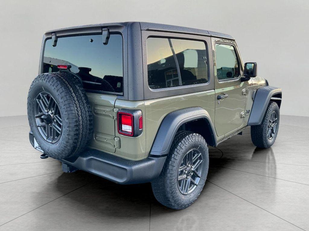 new 2026 Jeep Wrangler car, priced at $46,715