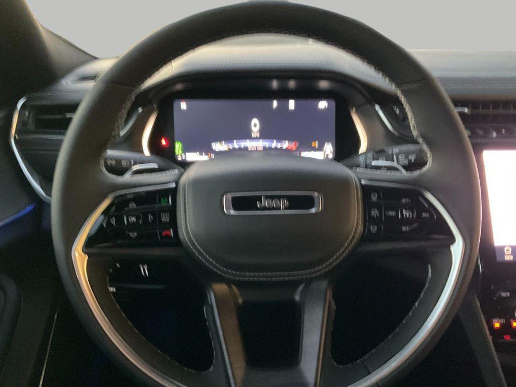 new 2025 Jeep Grand Cherokee car, priced at $56,365