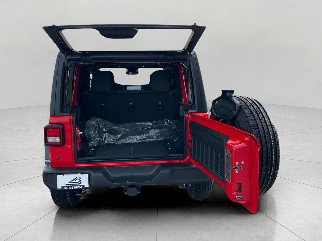 new 2026 Jeep Wrangler car, priced at $47,345