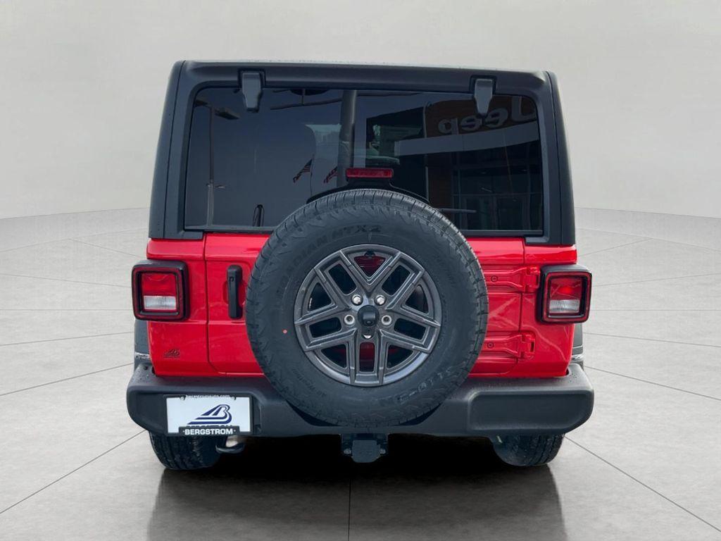 new 2026 Jeep Wrangler car, priced at $47,345