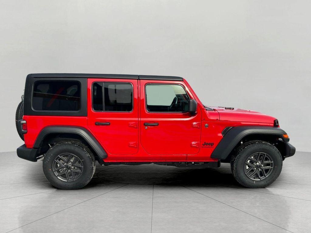 new 2026 Jeep Wrangler car, priced at $47,345