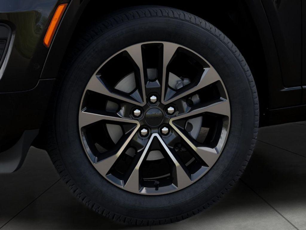 new 2025 Jeep Grand Cherokee L car, priced at $61,155