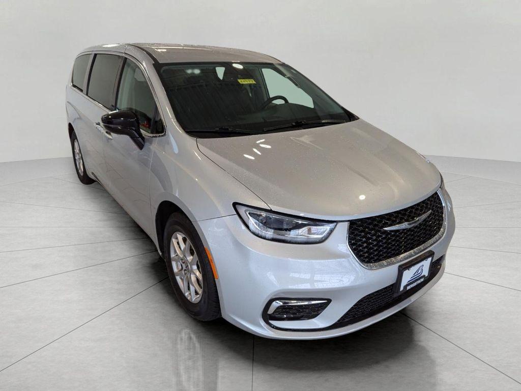used 2024 Chrysler Pacifica car, priced at $28,626