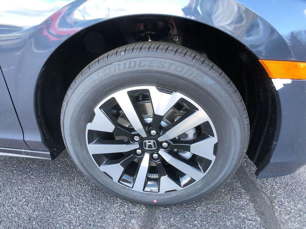 new 2026 Honda Odyssey car, priced at $44,290