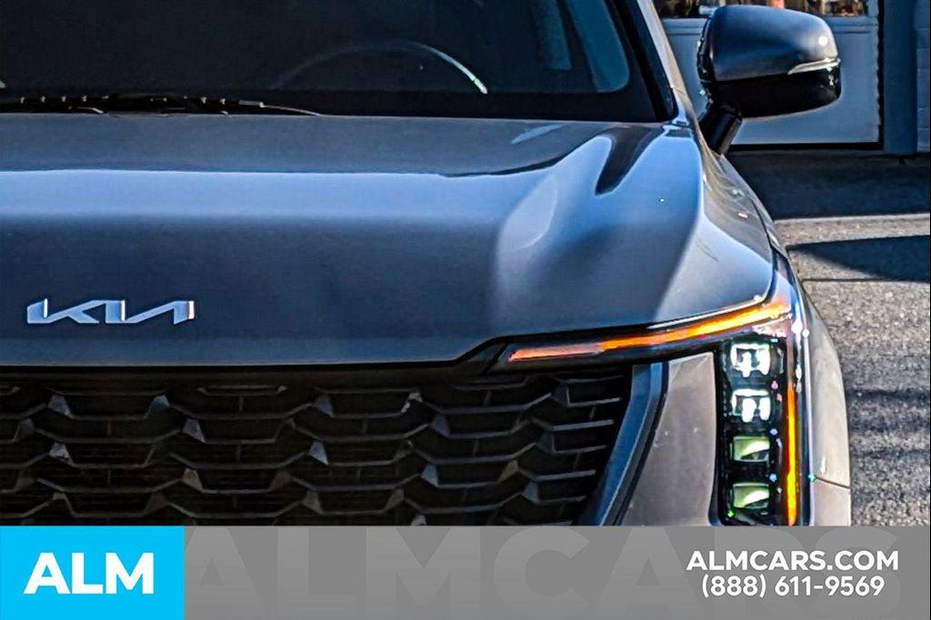 used 2024 Kia Sorento car, priced at $23,920