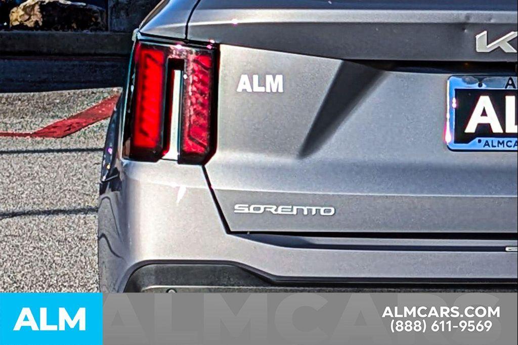 used 2024 Kia Sorento car, priced at $23,920