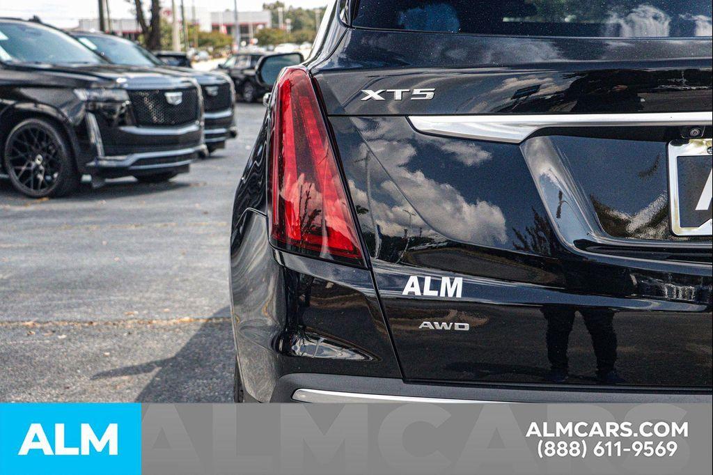 used 2022 Cadillac XT5 car