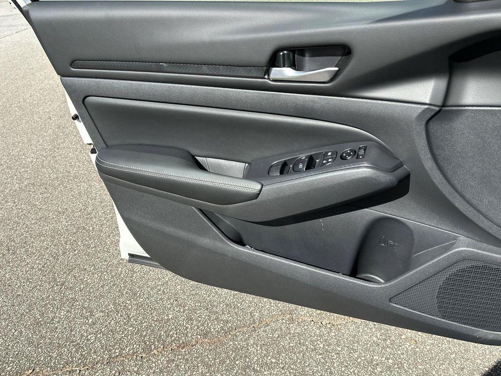 new 2025 Nissan Altima car, priced at $27,090