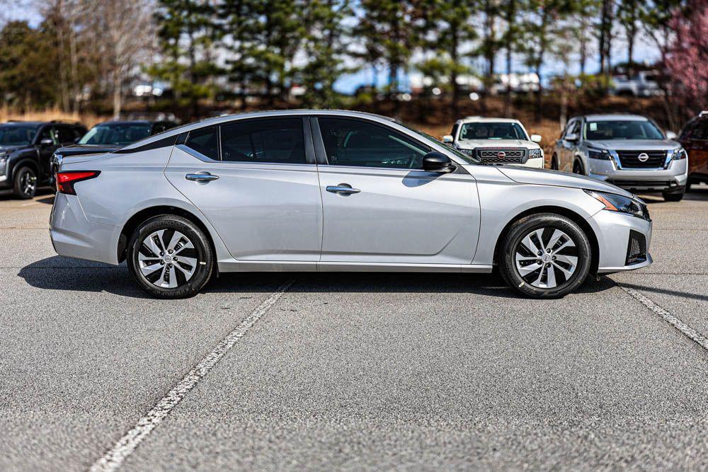 new 2025 Nissan Altima car, priced at $25,290