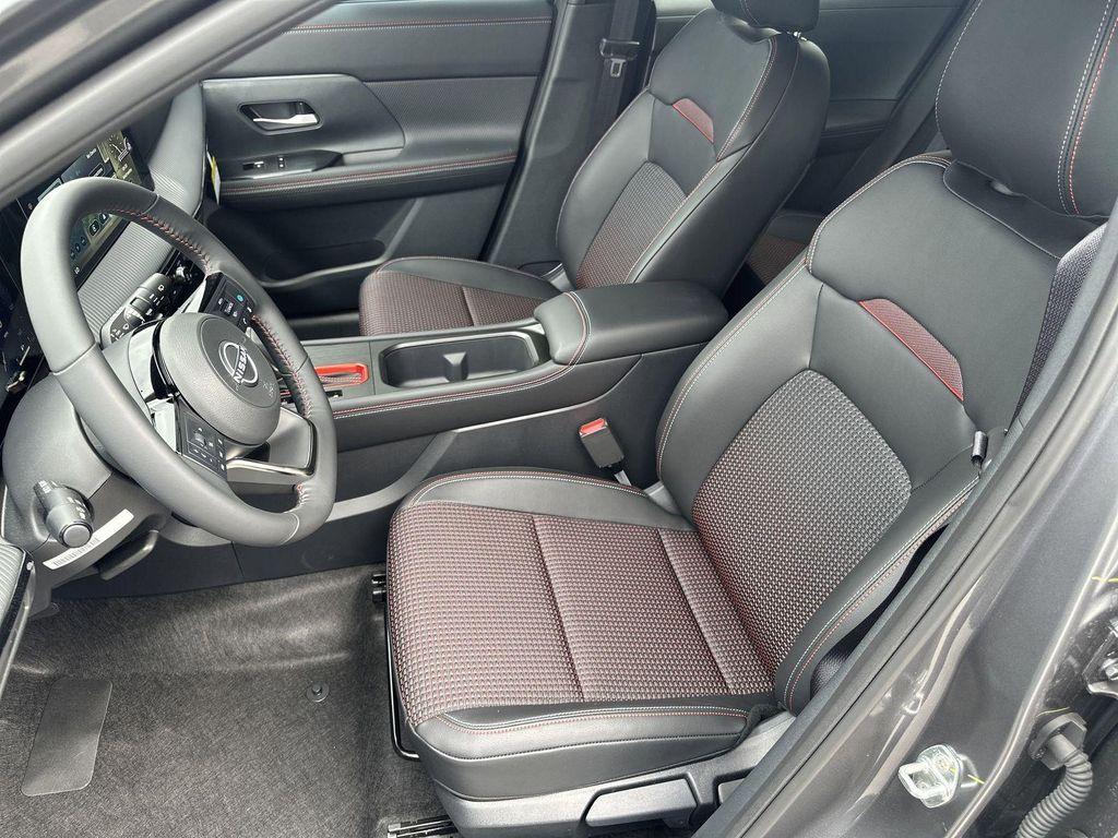 new 2025 Nissan Kicks car, priced at $26,581