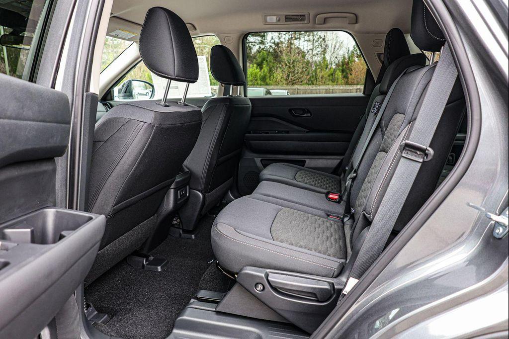 new 2026 Nissan Pathfinder car, priced at $37,188