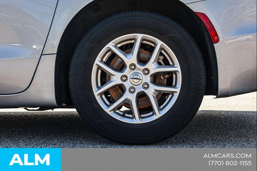 used 2024 Chrysler Pacifica car, priced at $24,664