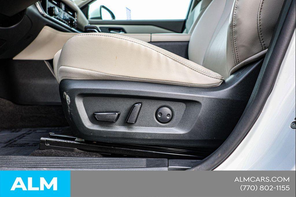 used 2023 Nissan Rogue car, priced at $23,904