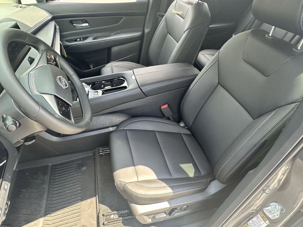 new 2025 Nissan Murano car, priced at $35,704