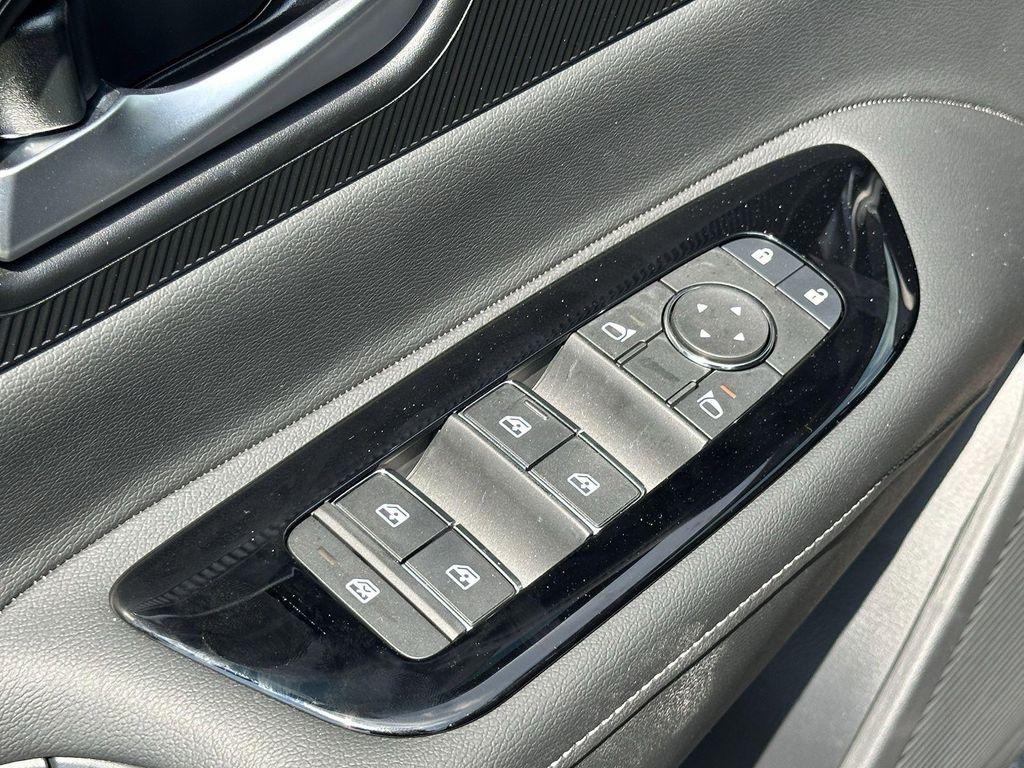 new 2025 Nissan Murano car, priced at $35,704